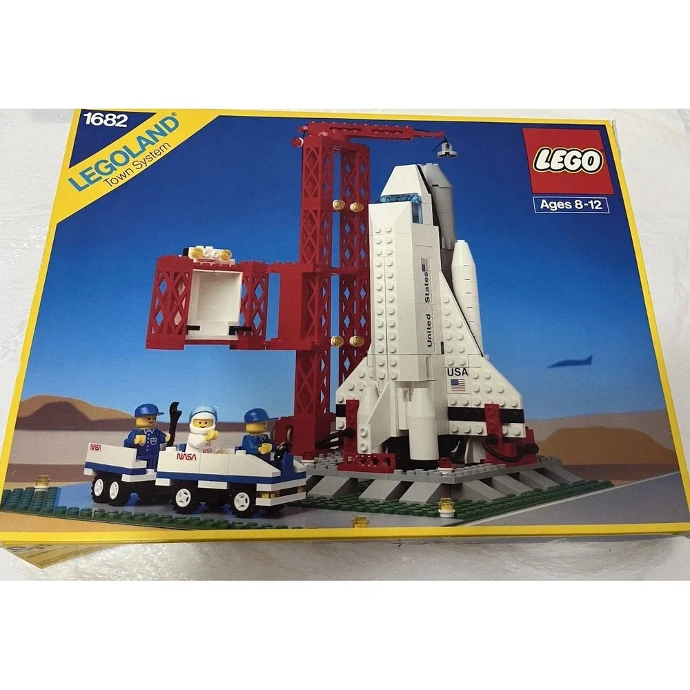 LEGO Town: Space Shuttle Launch (1682) Complete w/ Retail Box 1990 Set